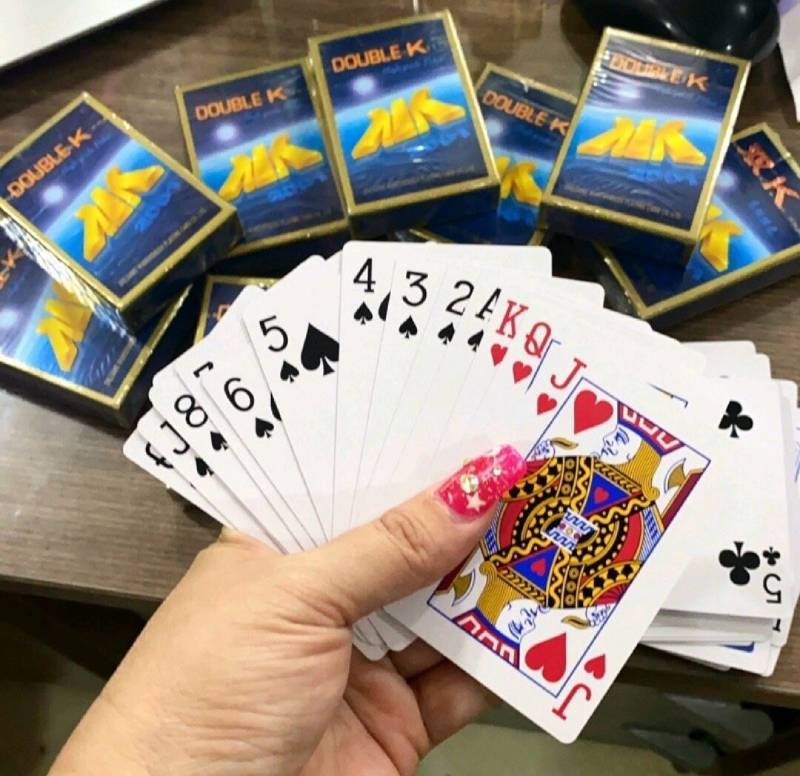 Các trò chơi phổ biến dùng bài tú lơ khơ